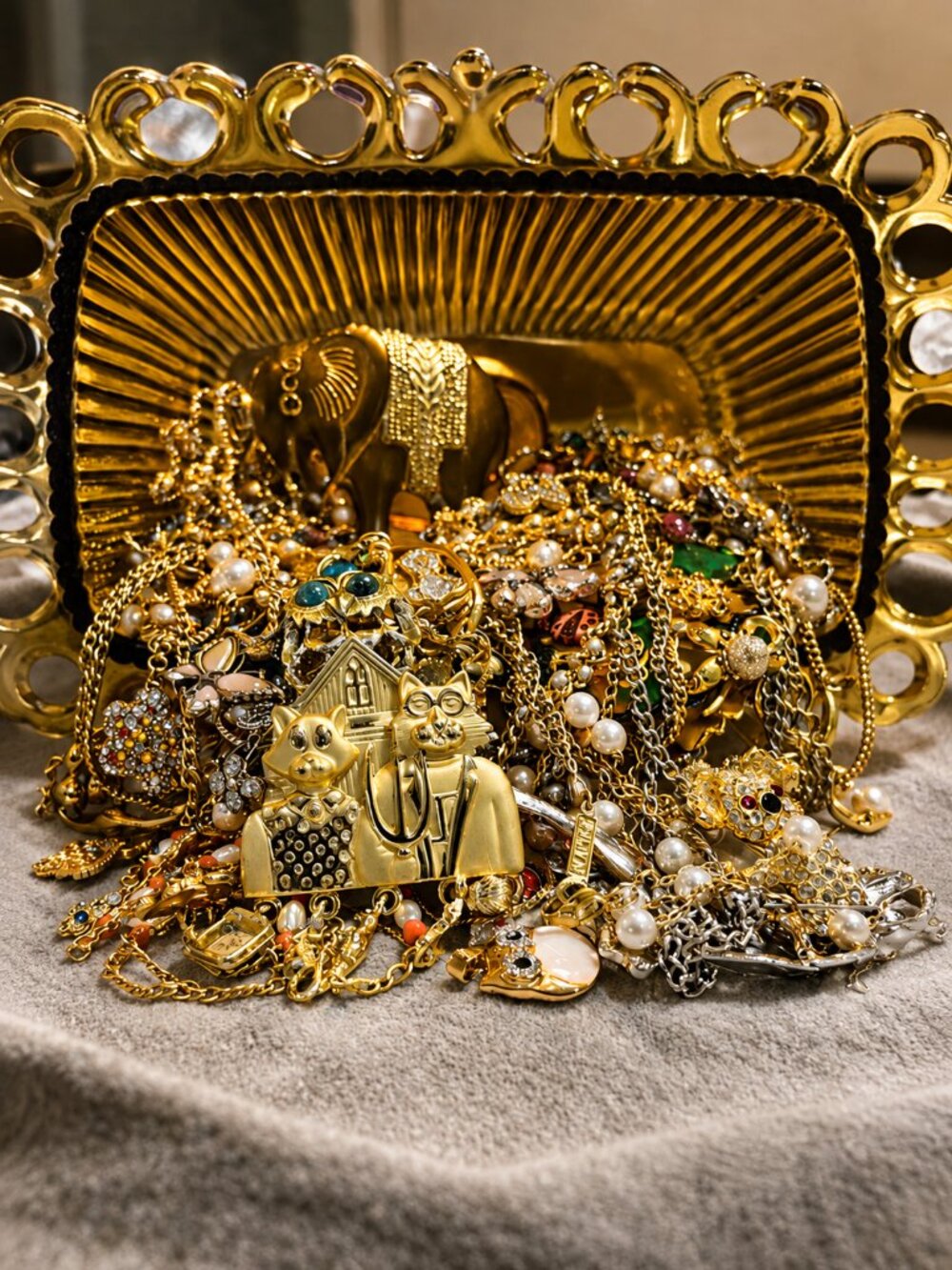 3 LB Vintage to Modern Jewelry Lot | Mostly Wearable | Repair Craft Resale Bulk - Picture 8 of 11